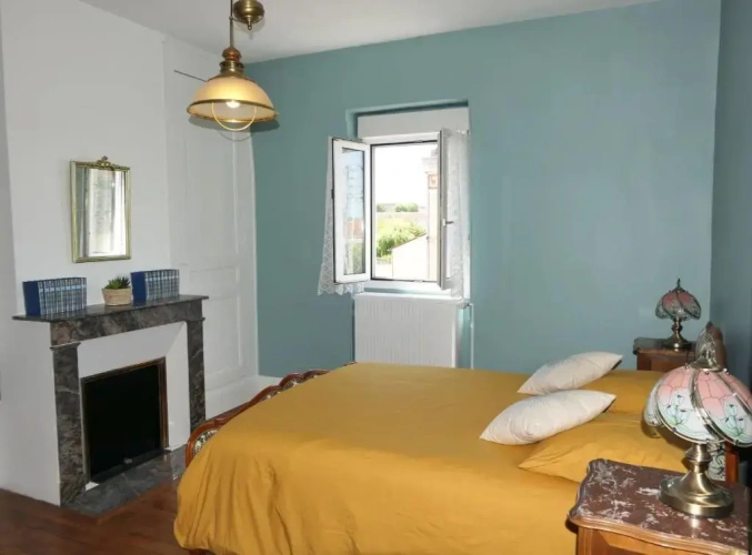 4 Bedrooms Cottage