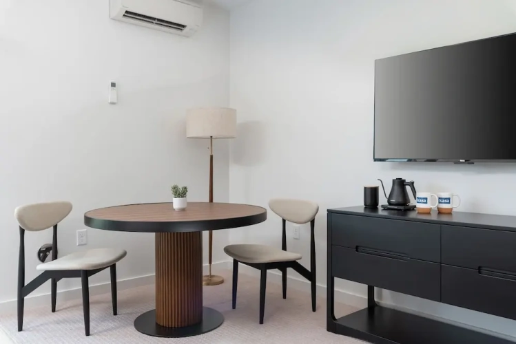 Deluxe Double Studio with balcony and with lake view