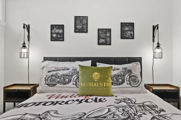 2 Bedrooms Apartment