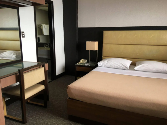 Sunny Bay Suites