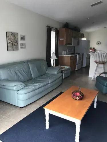 Florida Pines - Four Bedroom 1LR
