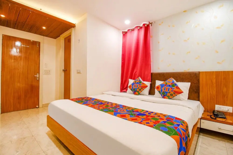 Fabhotel Silkroute Palaace