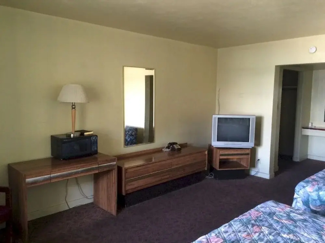 Desert Sands Motel