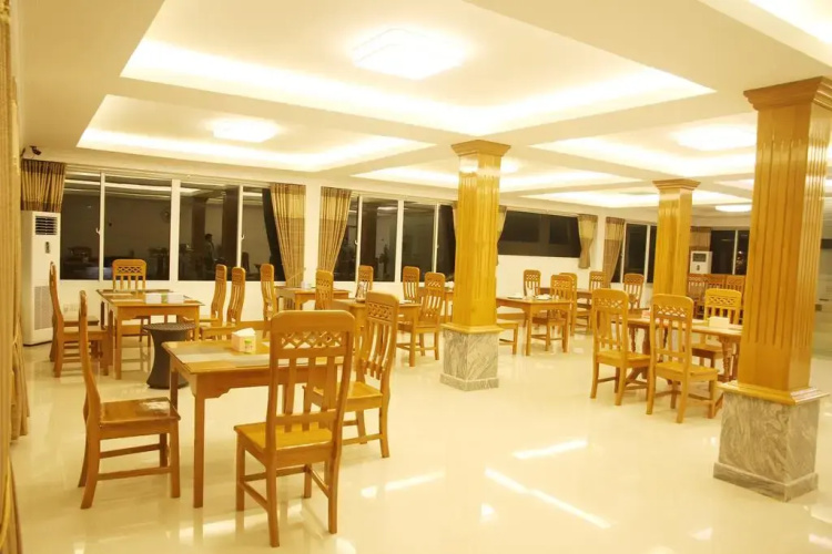 Sky Hotel Hlaing Thar Yar Yangon