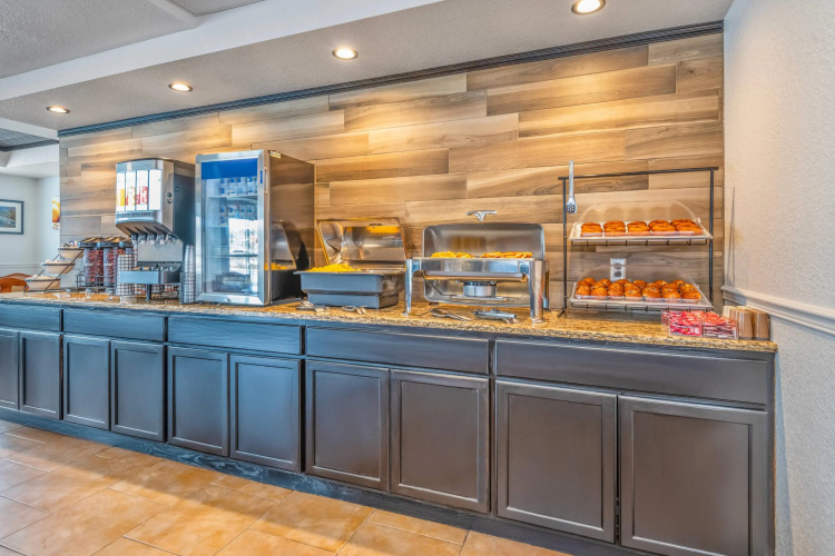 Comfort Inn & Suites Thousand Islands Harbour District photo 14