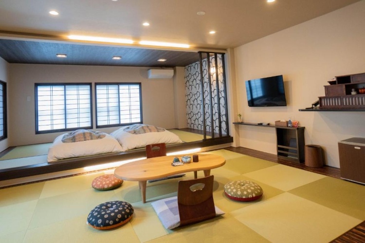 Deluxe Quadruple room