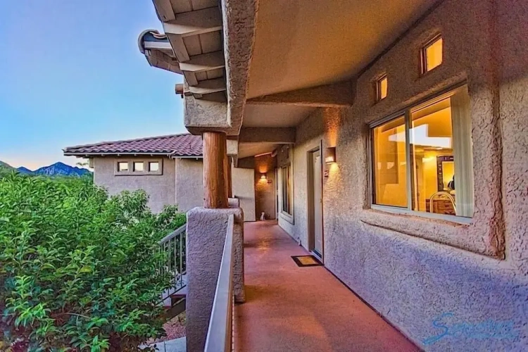 3 Bedrooms Standard room with mountain view