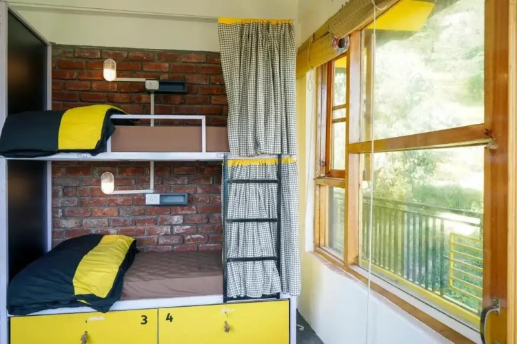 Bed in Dorm