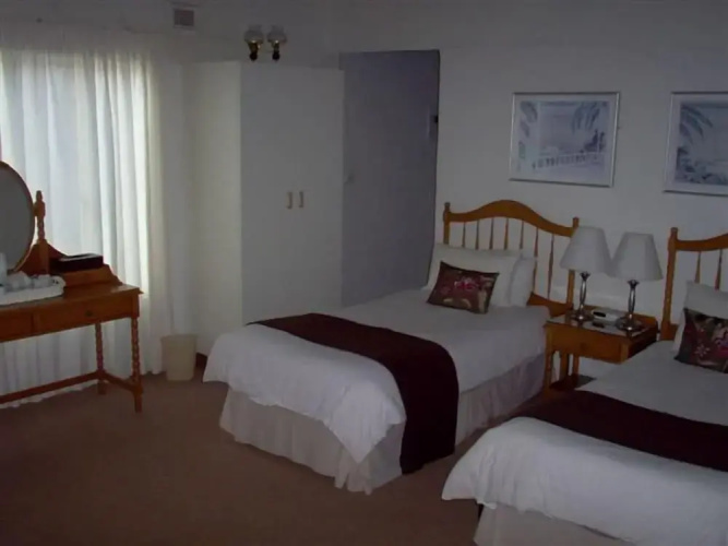 Everglades Hotel & Conference Centre