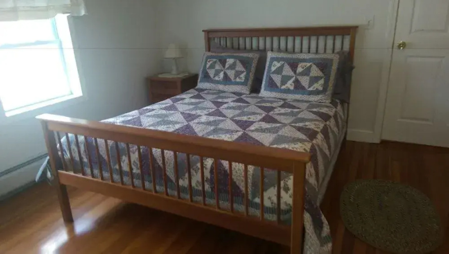 Locust Tree Bed and Breakfast LLC