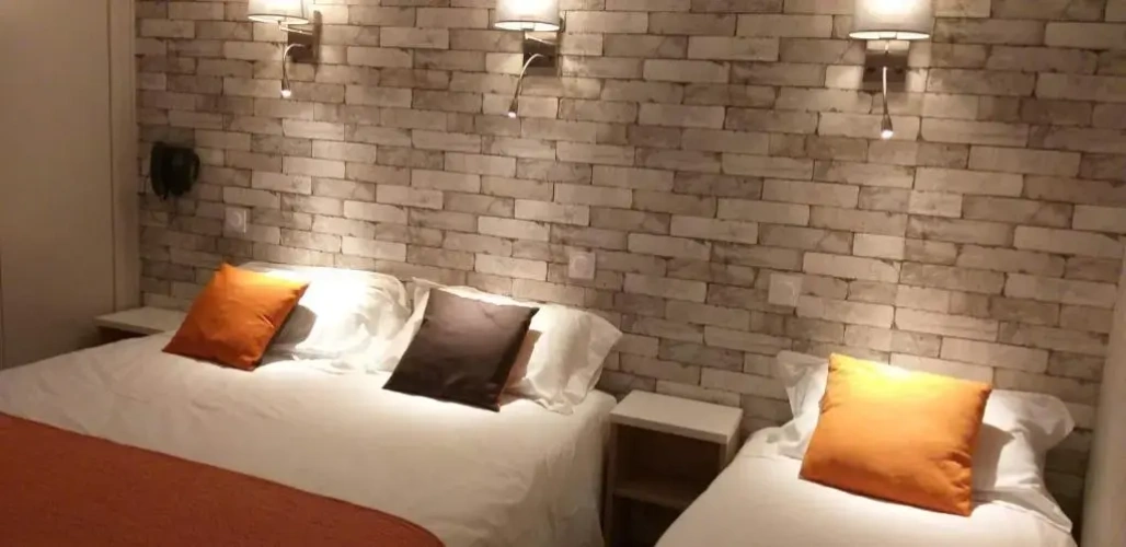 Standard Triple room