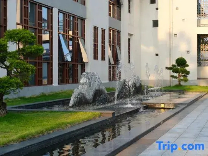 Hongkun Hotel