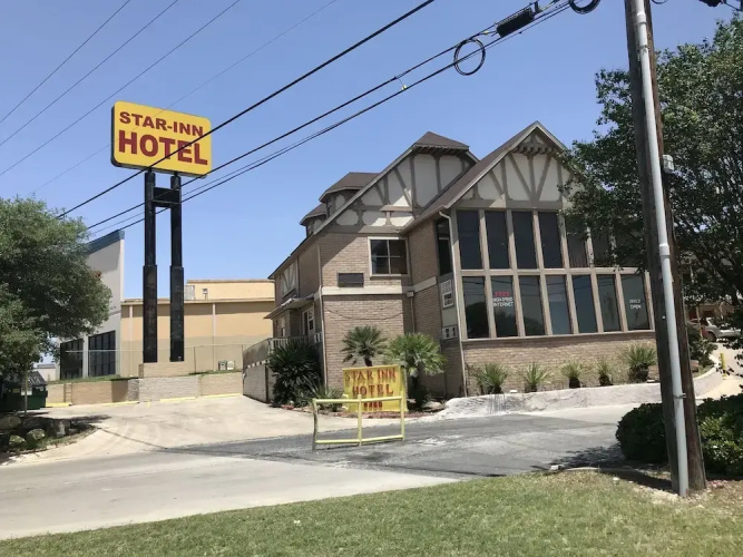 Econo Lodge Ingram Park