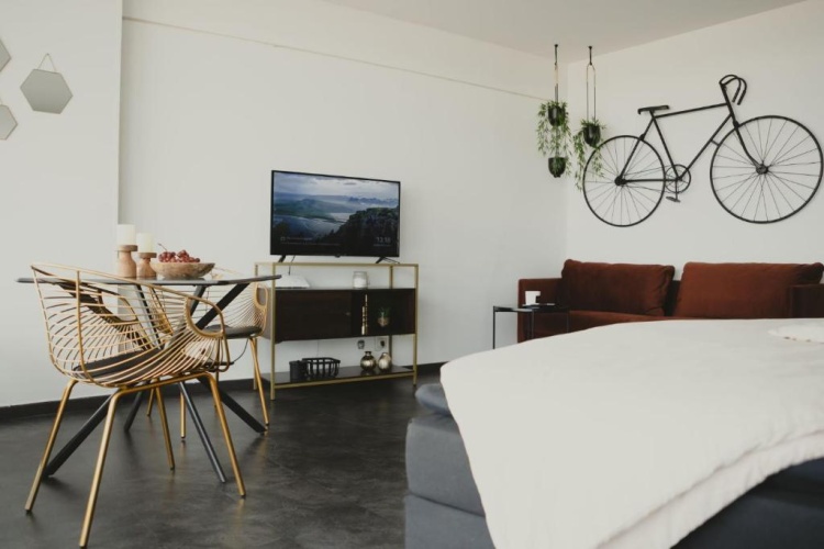 1 Bedroom Double Apartment