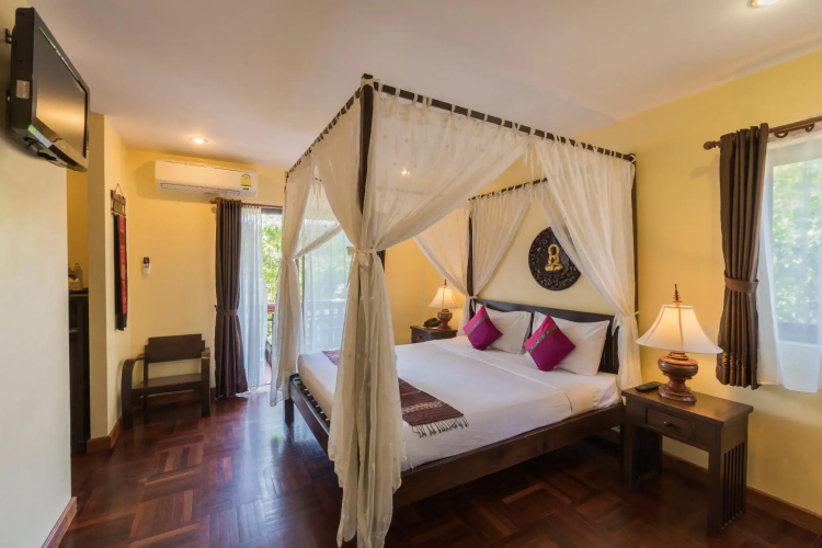 Coral Hotel