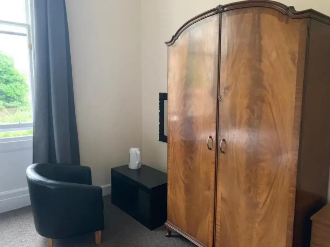 Deluxe Quadruple Family room