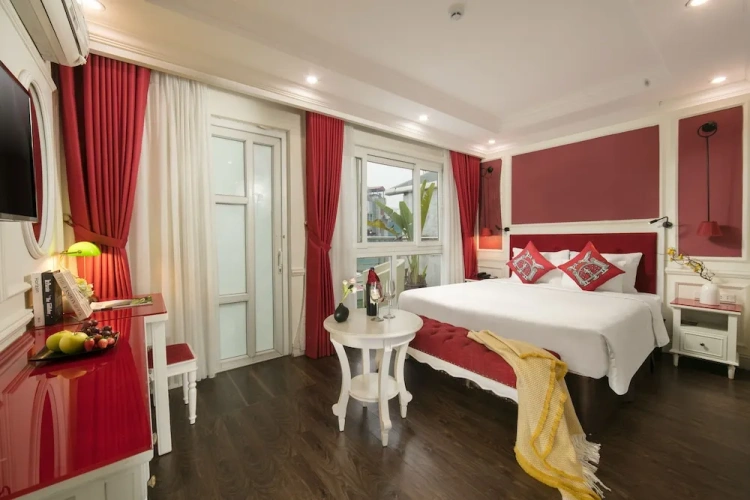 Double Suite with balcony and with city view