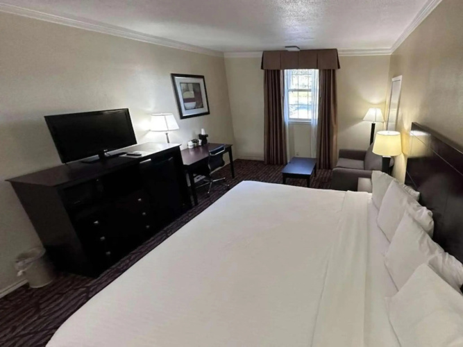 Motel 6 Dallas, TX – Downtown