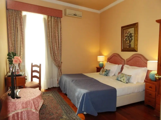 Allons-y Guesthouse