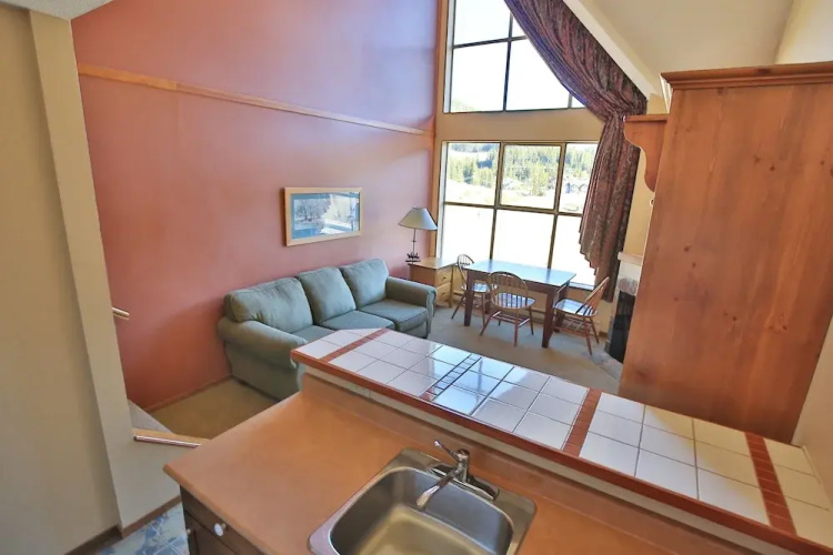 The Apex Mountain Inn