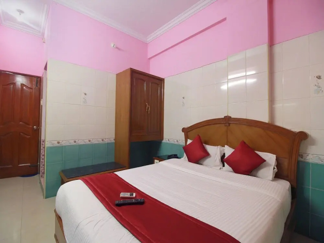 OYO 9113 IBRAS Residency