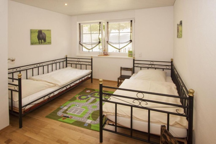 3 Bedrooms Apartment