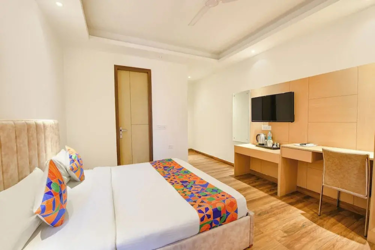 Fabhotel The Prime Land