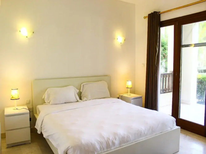 Tranquil Marina View Retreat