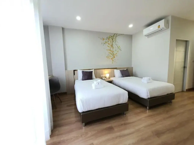Standard Twin room