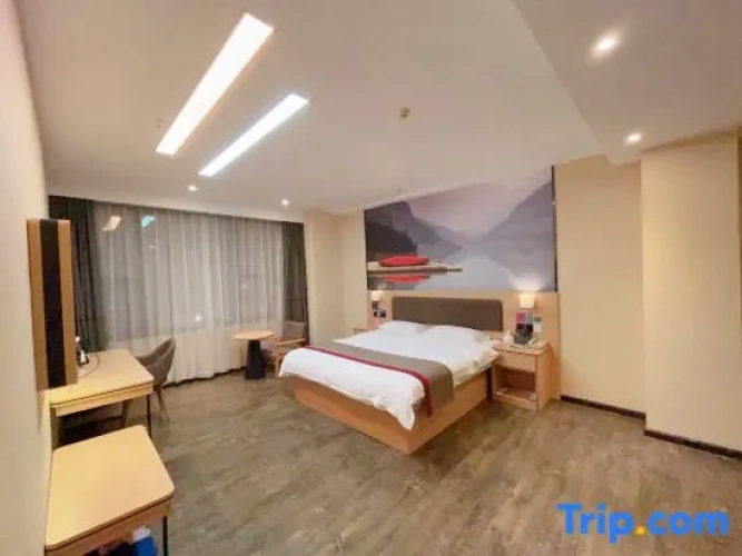 Deluxe Twin Family room