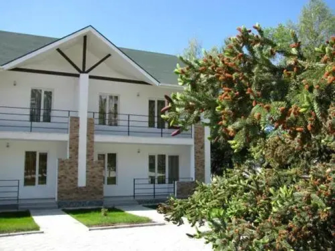 Чолпон ата иссык куль отели. Пансионат бостери чолпон ата. Гостиницы иссык-куль чолпон ата. Центр отдыха каприз иссык-куль. Пмк чолпон-ата.