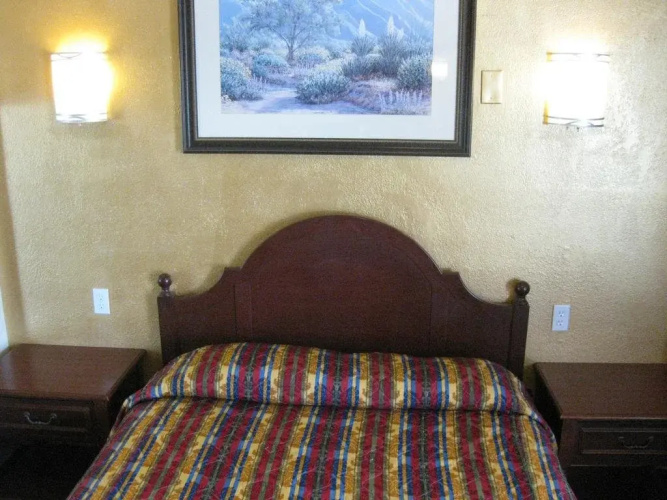 Sunshine Motel