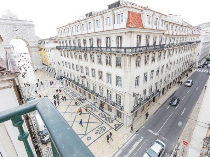 1 Bedroom Apartment with balcony and with river view