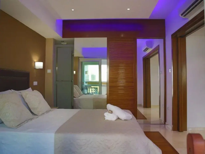 1 Bedroom Deluxe Suite