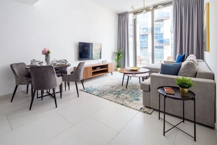 Trendy & Capacious 1BR Apartment in The Palm
