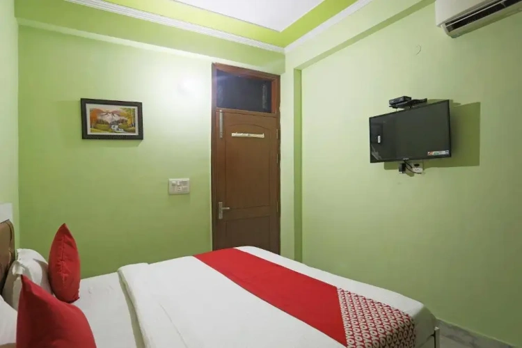 Classic Triple room