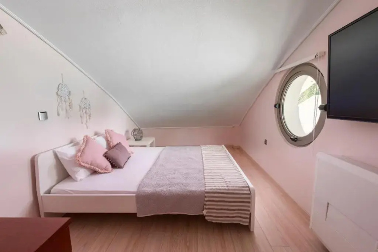 Studio Evian