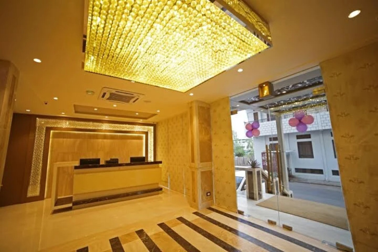 Hotel Royal Inn