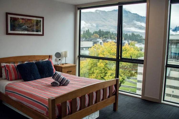 Adventure Q2 Hostel