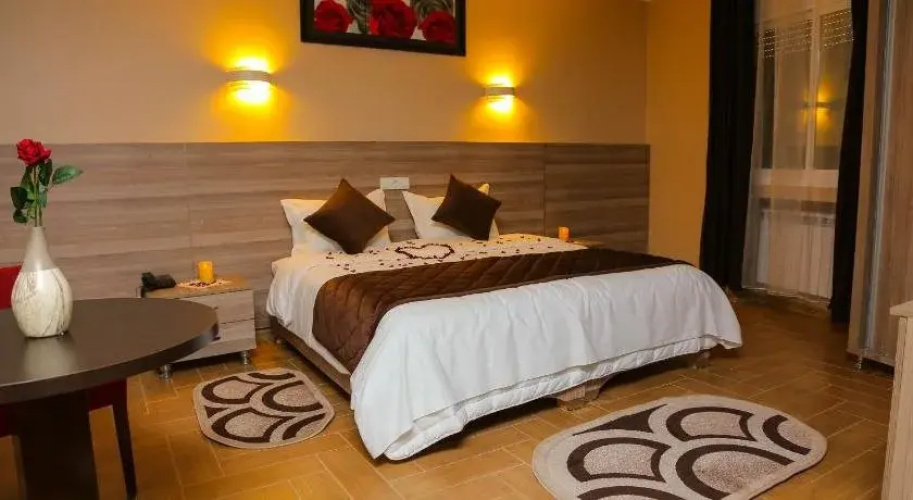 L'Escale Hotel