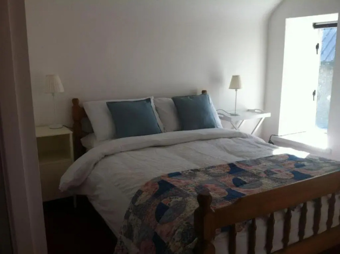 Room 3 Camp Street B&B