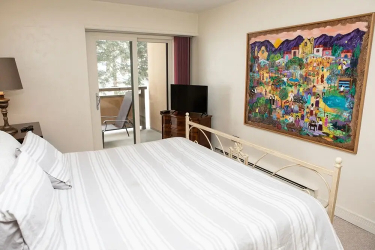 103 Fallridge Miniums 3 Bedroom Condo by RedAwning