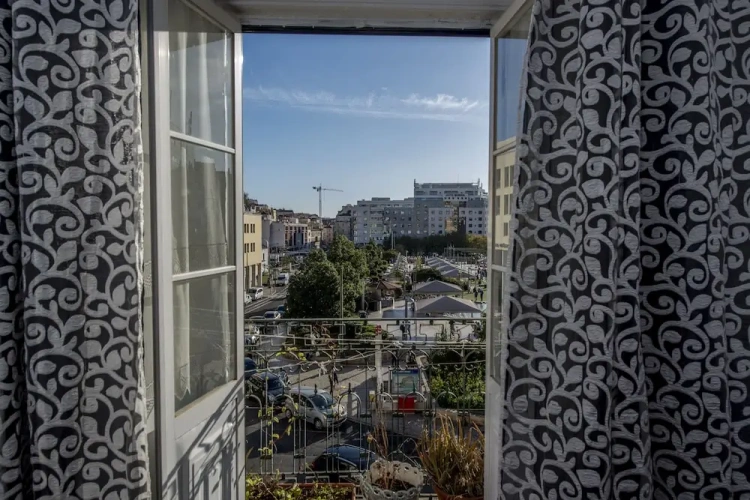 3 Bedrooms Apartment with balcony