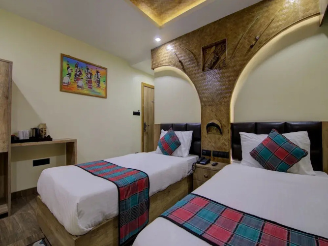 OYO 13599 Hotel Venkatesh Regency