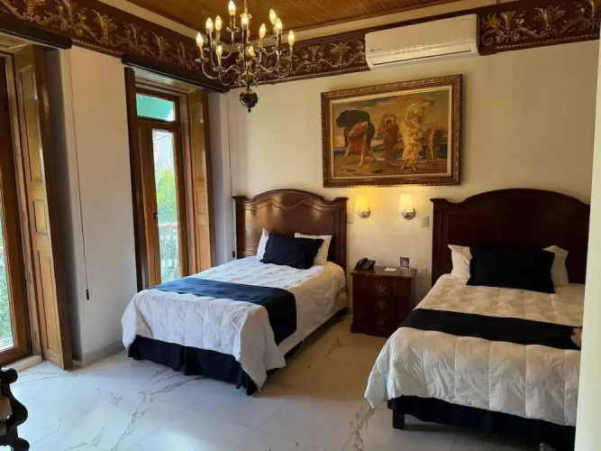 Luna Hotel