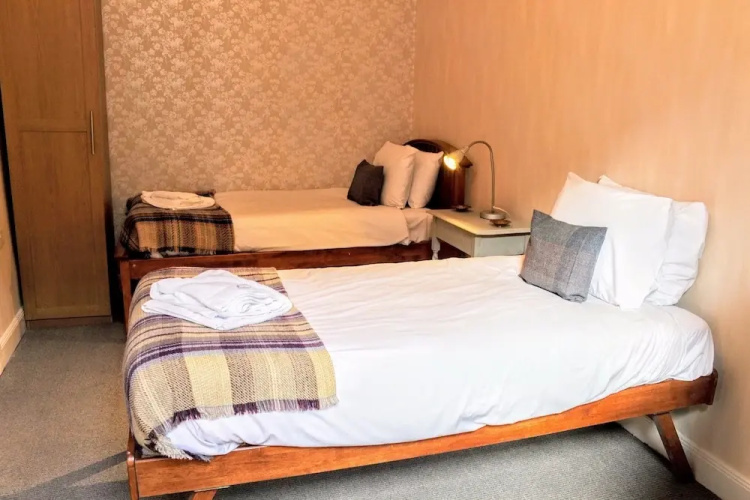 2 Bedroom Flat In City Centre