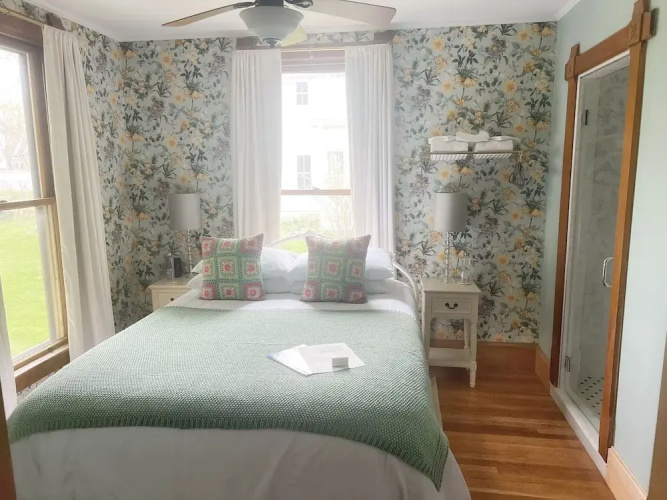 LimeRock Inn