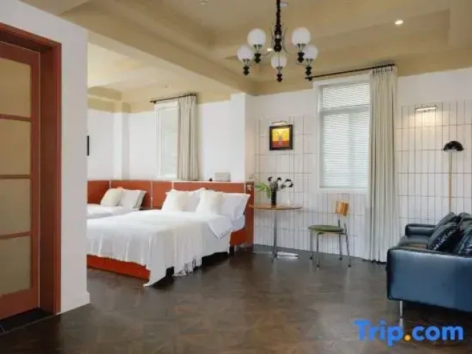 Deluxe Family room