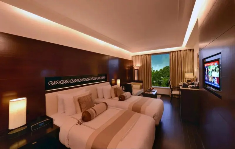 Golden Tulip Gurgaon Galgotia