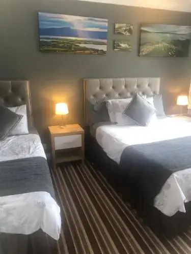 Manor Lodge B&B